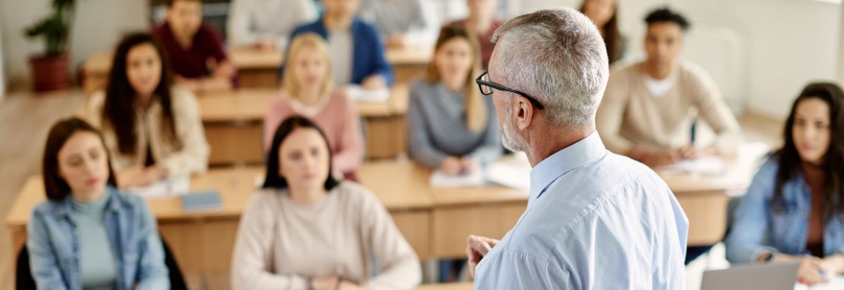 Fentanyl Awareness: How to Talk to Teens About the Dangers of Fentanyl